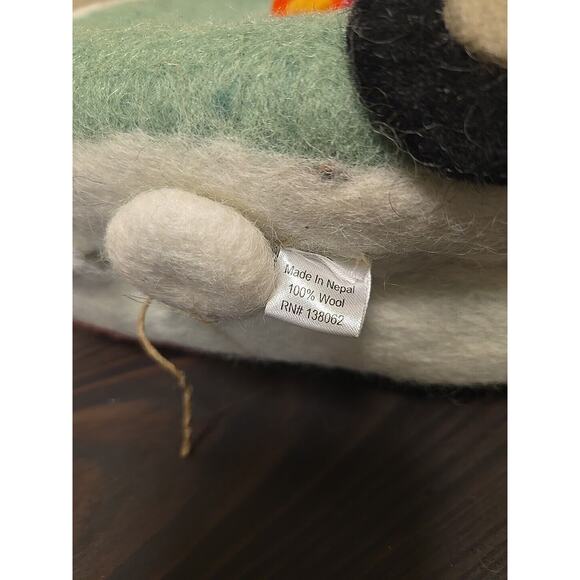 Wild Woolies Felt Retro Camper Birdhouse Garden Decor - Handmade Fair Trade 9x7 - Picture 5 of 6